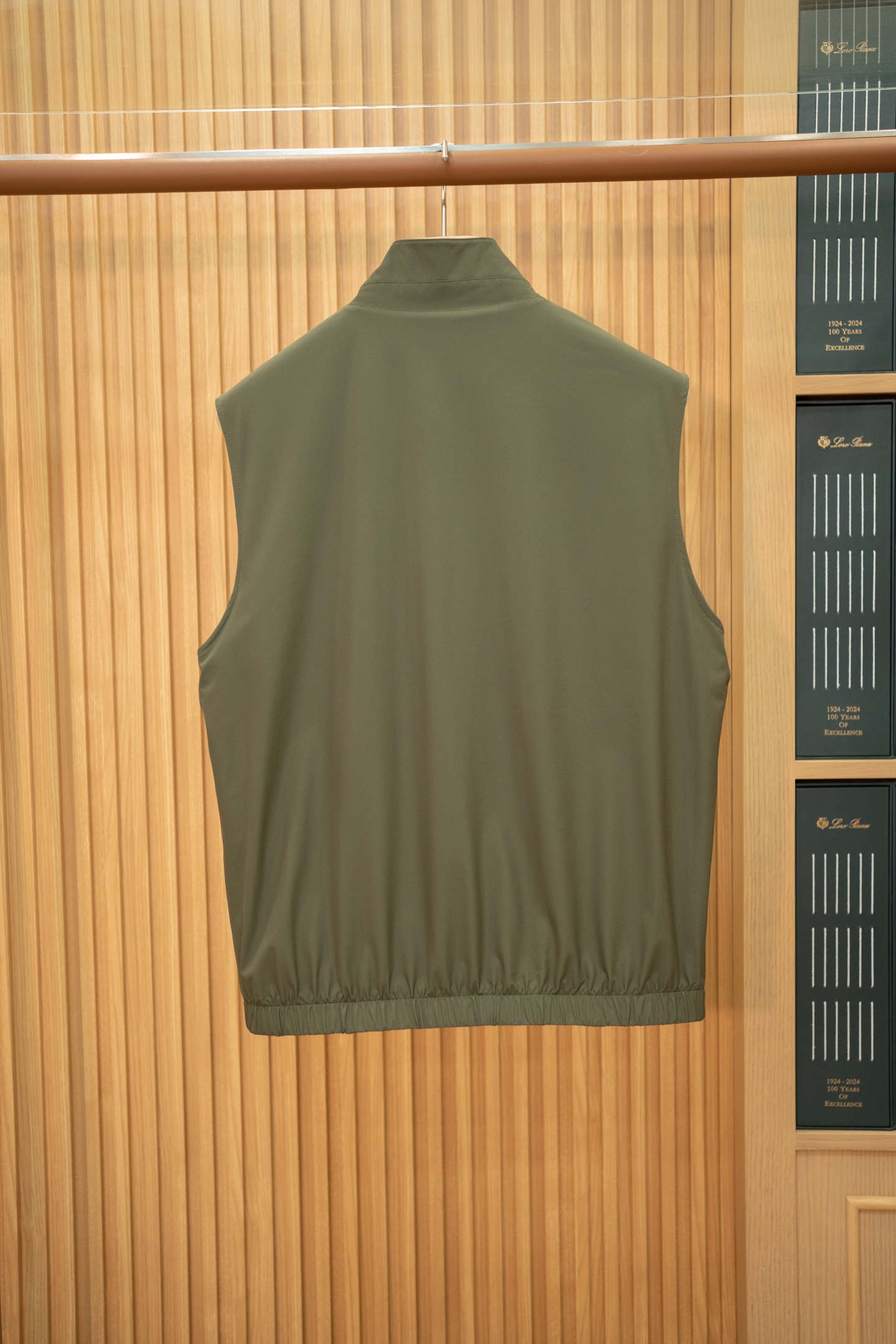 LORO PIANA Мужской жилет LORO PIANA Мужской жилет