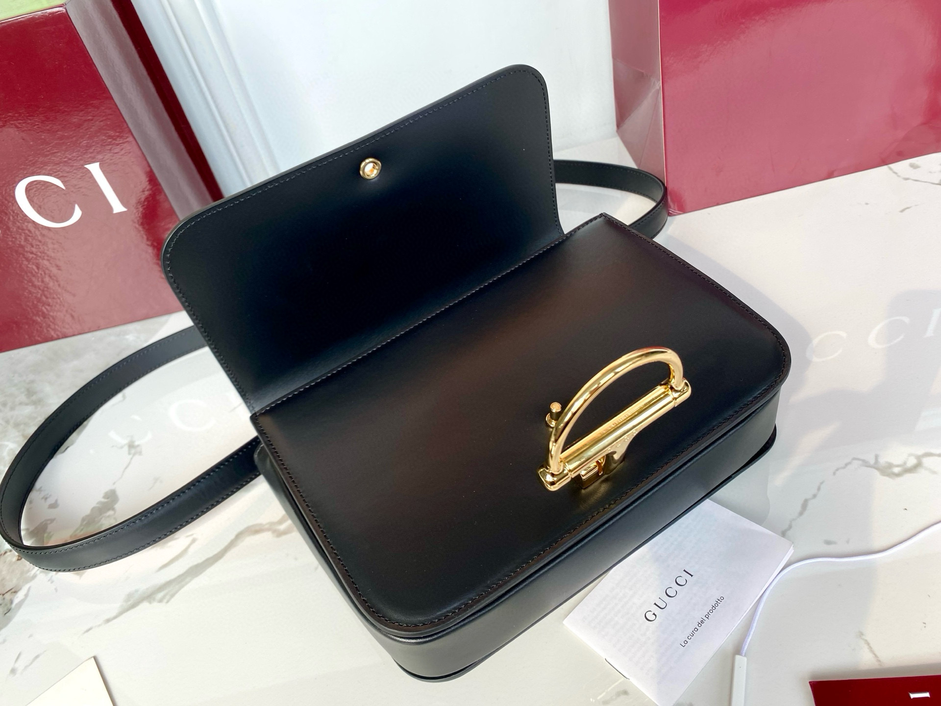 GUCCI Женская сумка Gucci Siena small shoulder bag