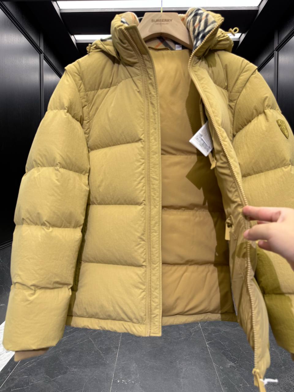 BURBERRY Мужской пуховик BURBERRY Мужской пуховик