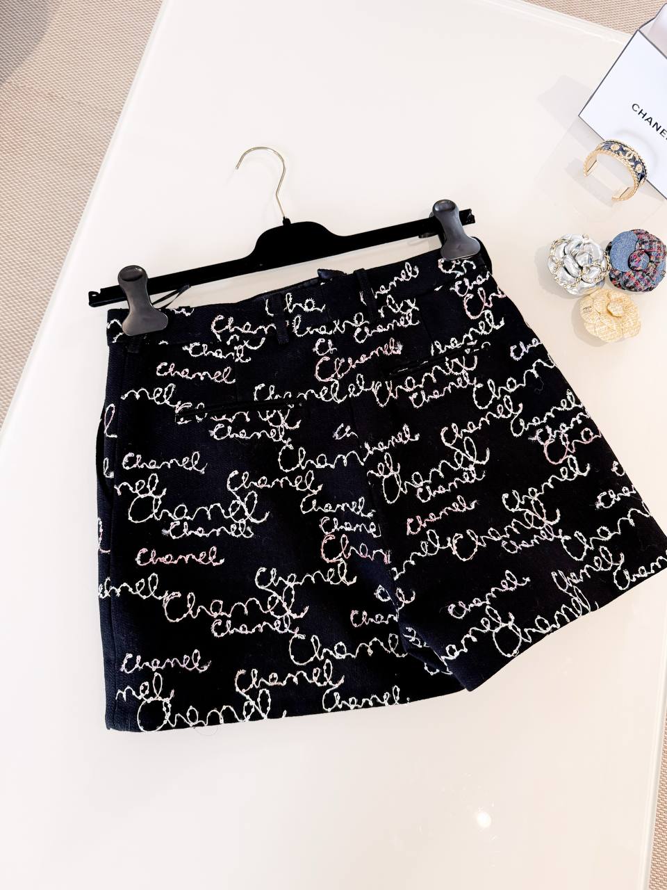 CHANEL Женские шорты CHANEL Женские шорты