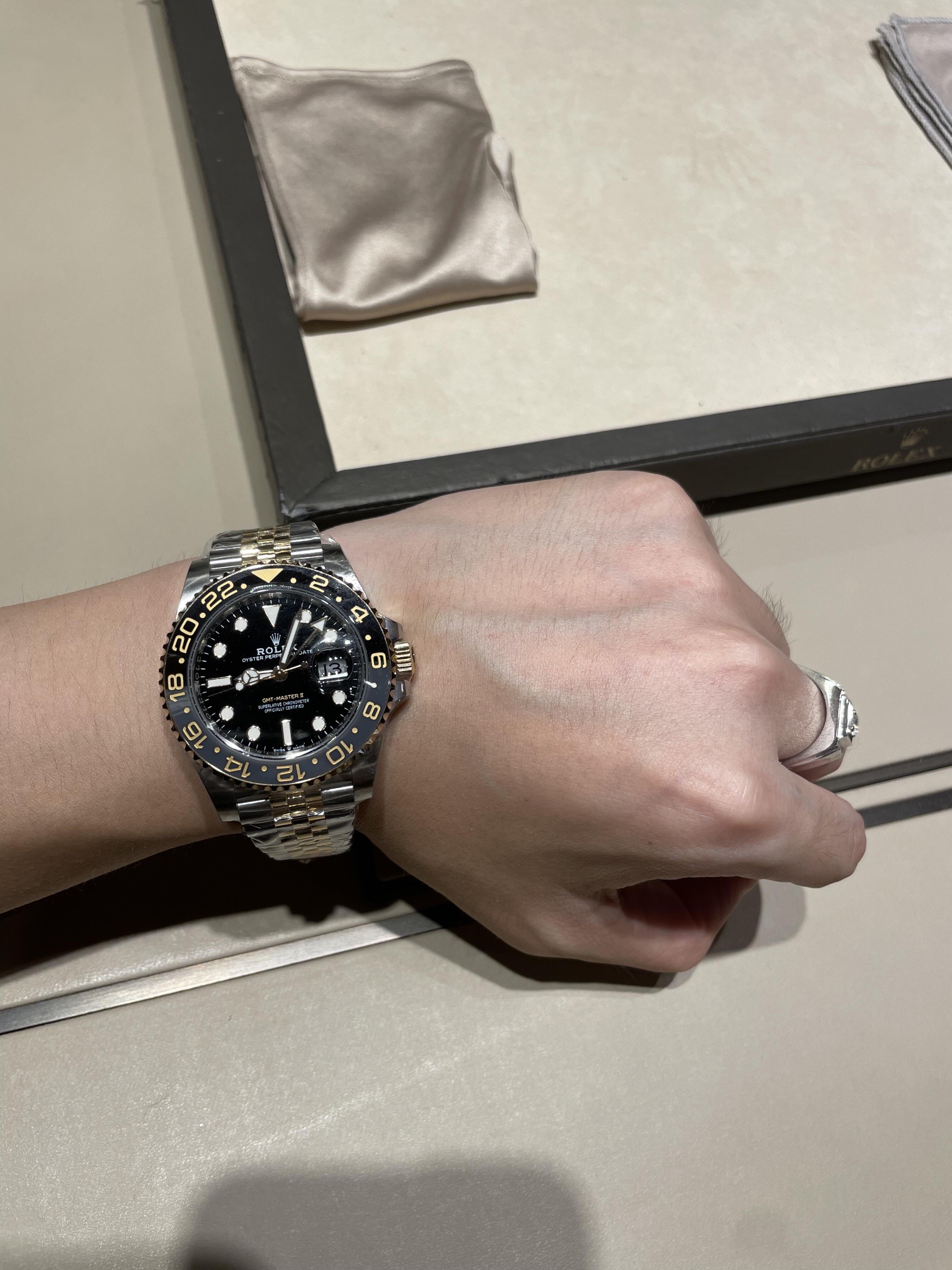 ROLEX Мужские часы GMT-Master II 126713grnr-0001 40 мм ROLEX Мужские часы GMT-Master II 126713grnr-0001 40 мм