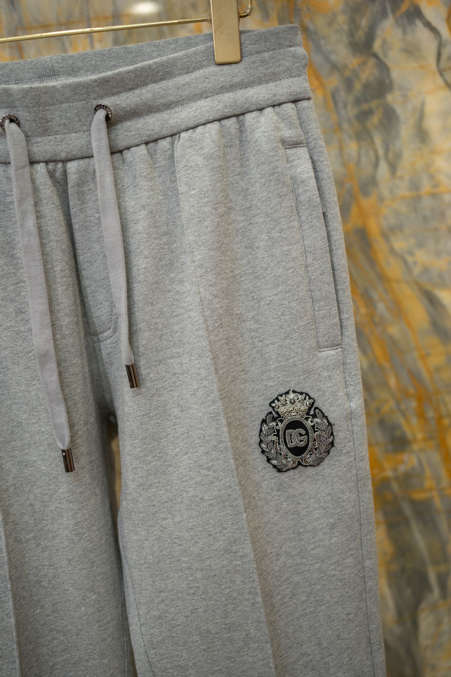 DOLCE & GABBANA Мужской костюм серый DOLCE & GABBANA Мужской костюм серый