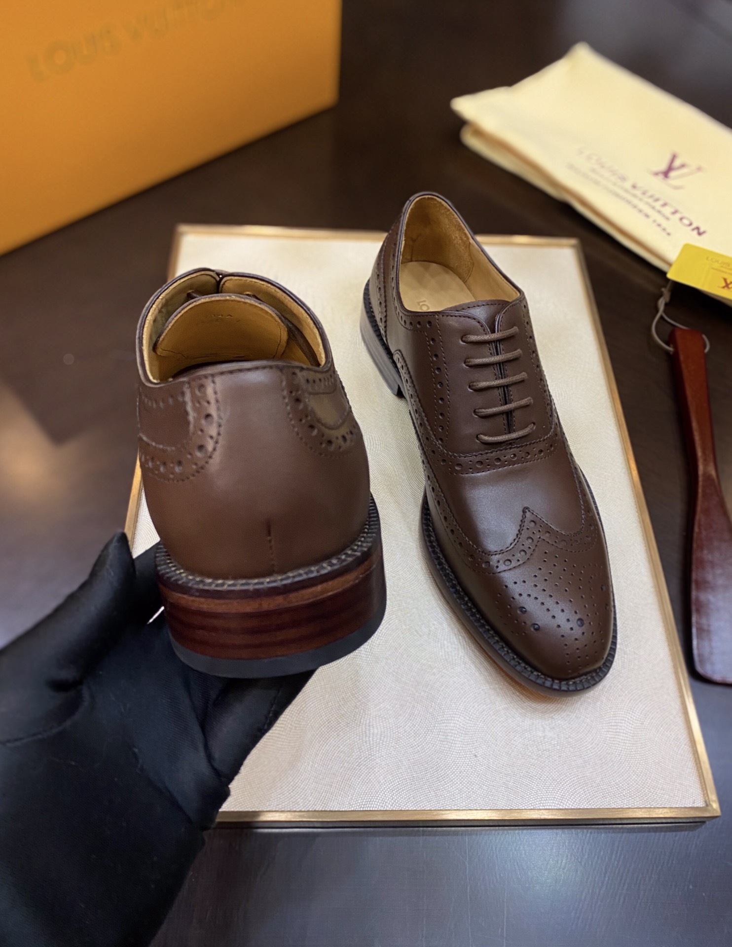 LOUIS VUITTON Туфли мужские  LOUIS VUITTON Туфли мужские