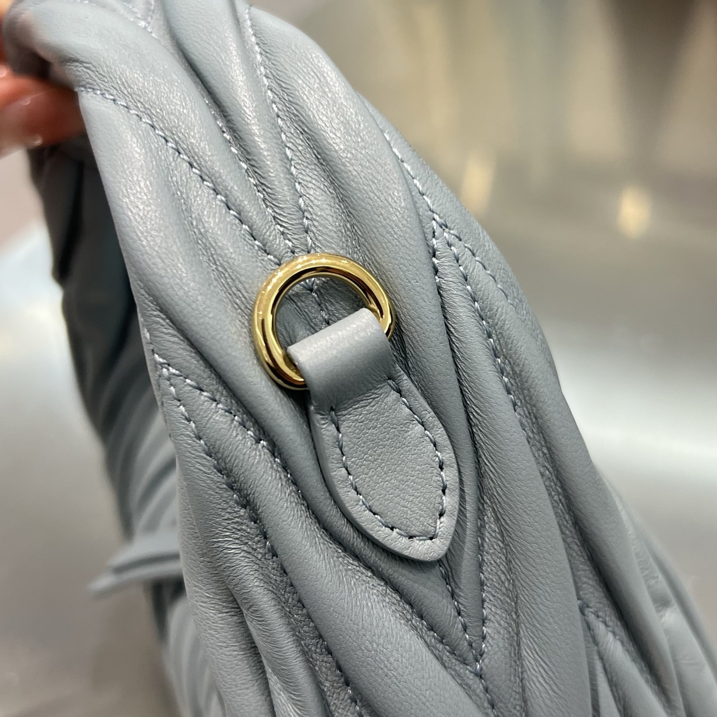 MIU MIU Женская сумка Wander hobo mini 