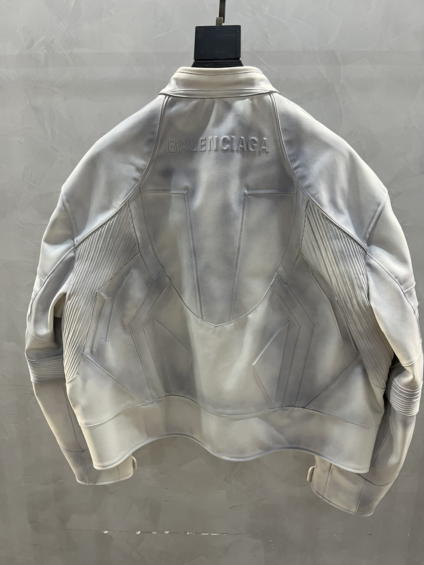 BALENCIAGA Мужская кожаная куртка BALENCIAGA Мужская кожаная куртка