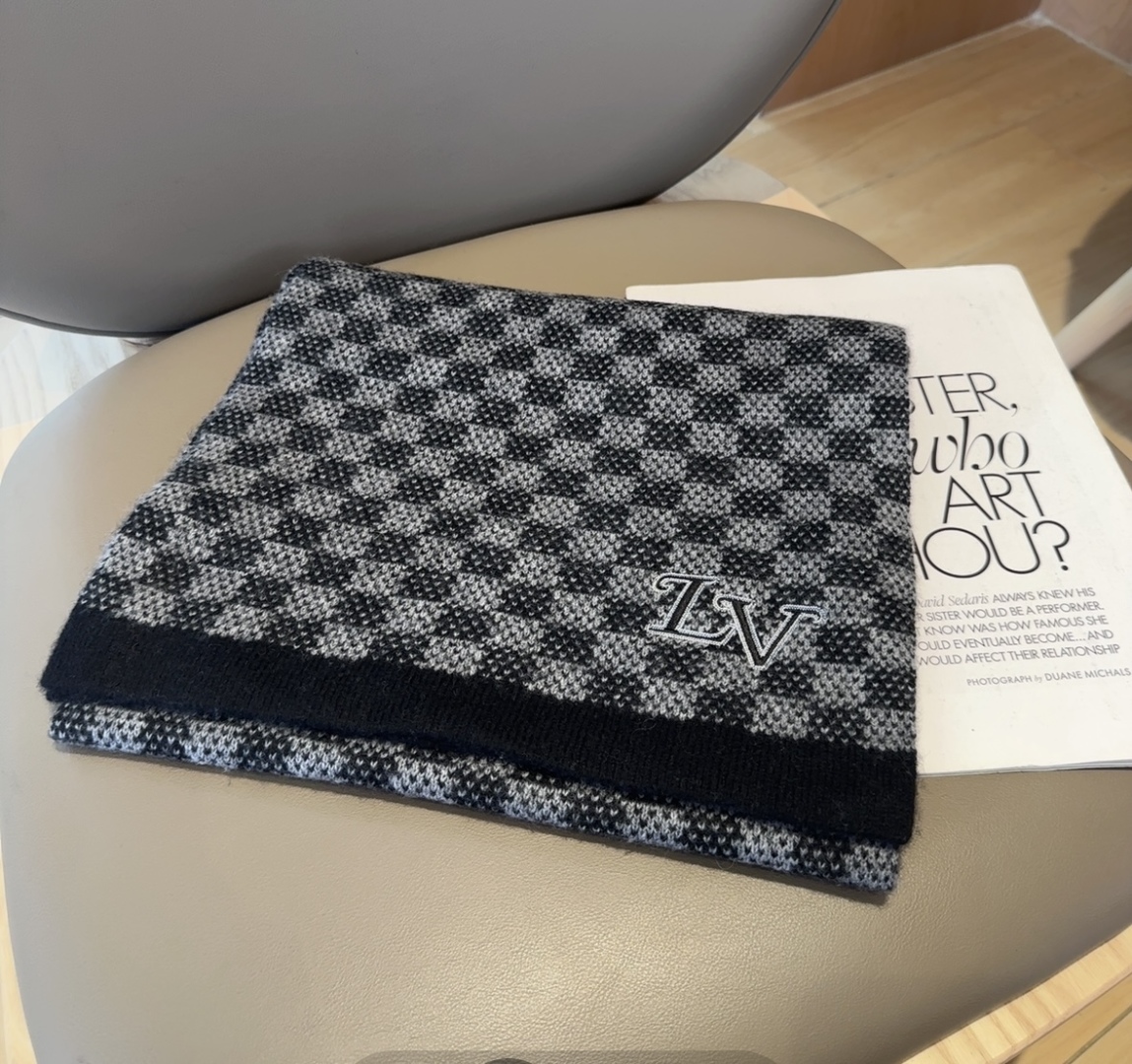 LOUIS VUITTON Мужской шарф из кашемира