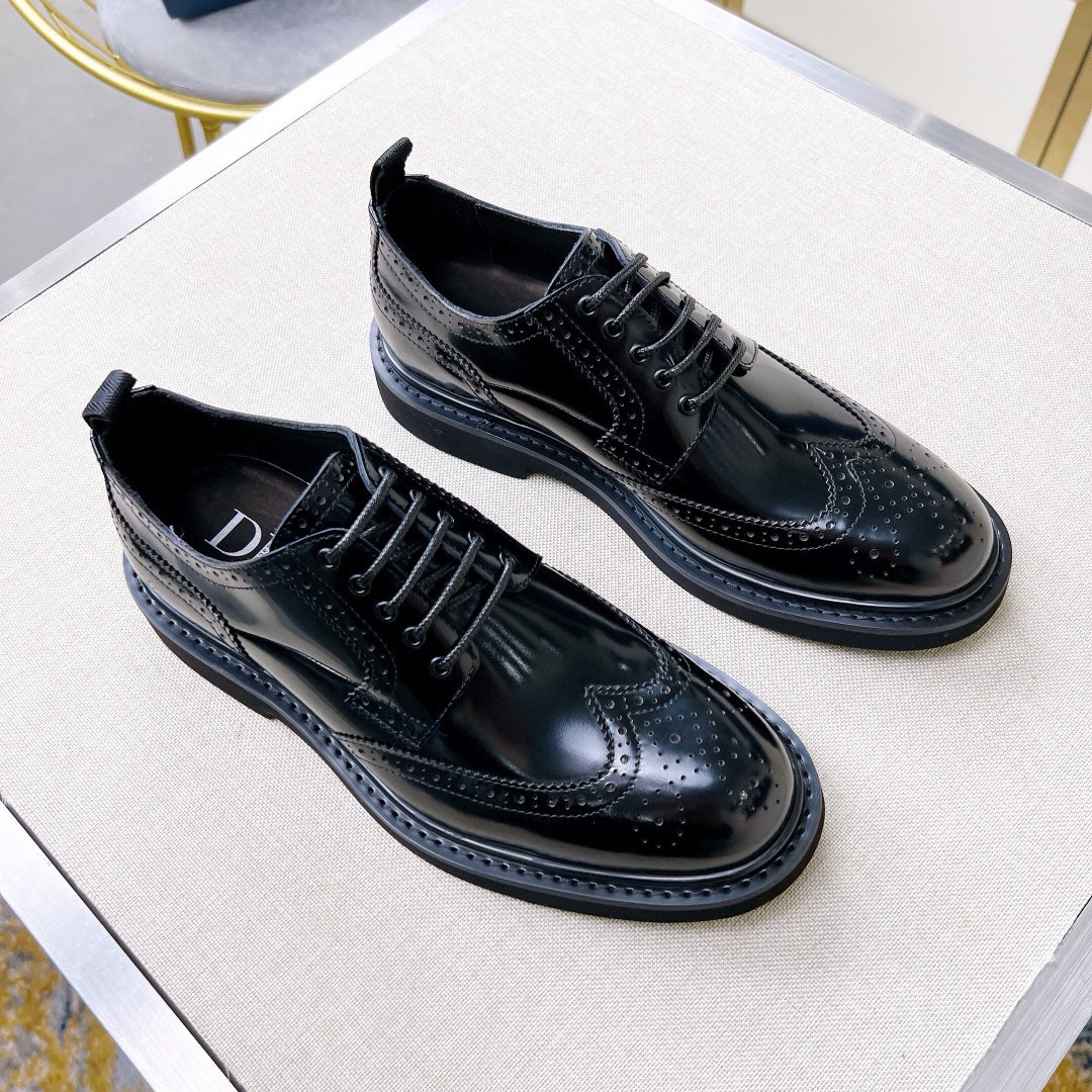 CHRISTIAN DIOR Мужские туфли броги CHRISTIAN DIOR Мужские туфли броги