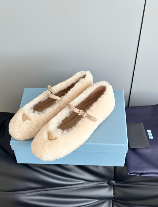 PRADA  Женские балетки из кожи ягненка