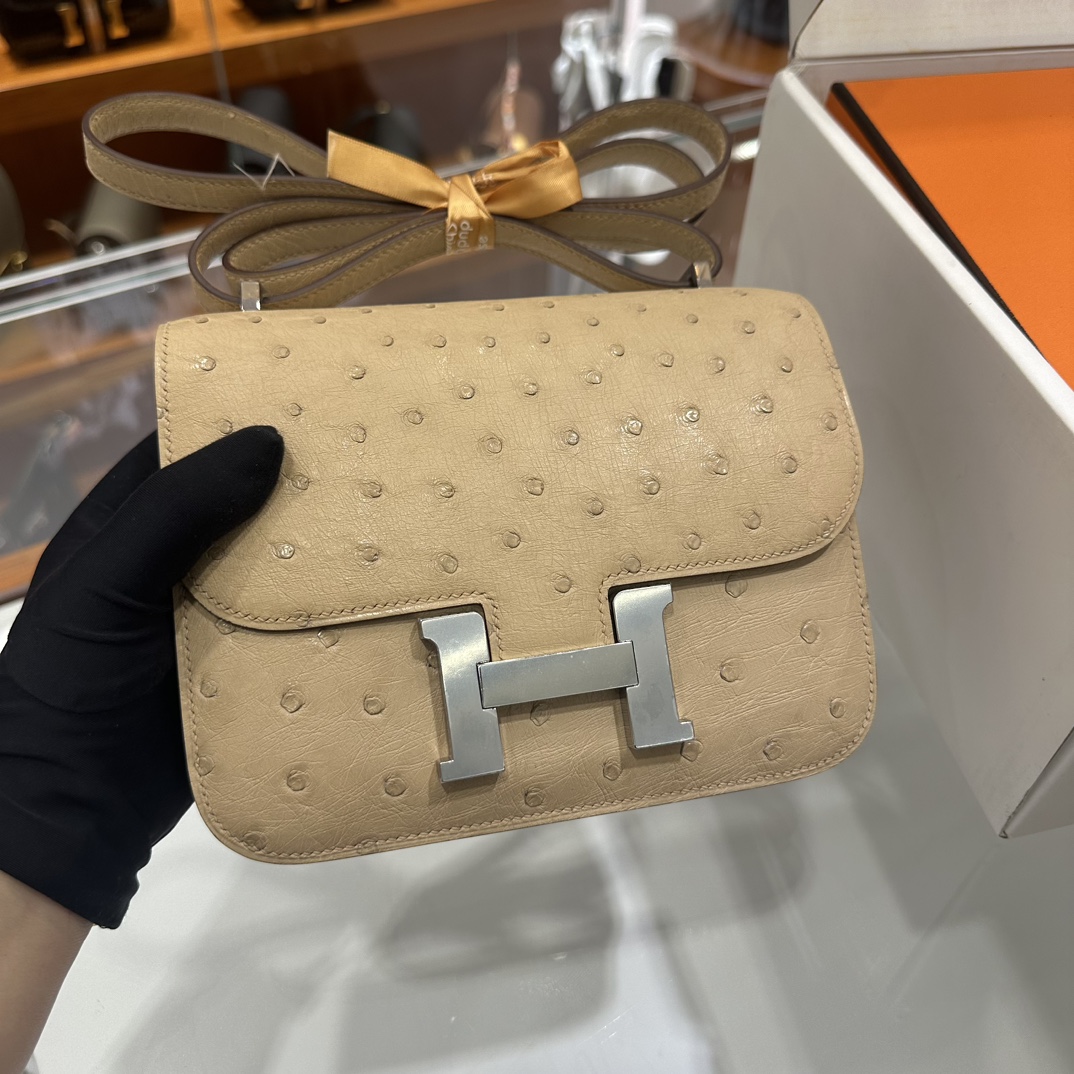 HERMES Женская сумка Constance 19 см Ostrich HERMES Женская сумка Constance 19 см Ostrich