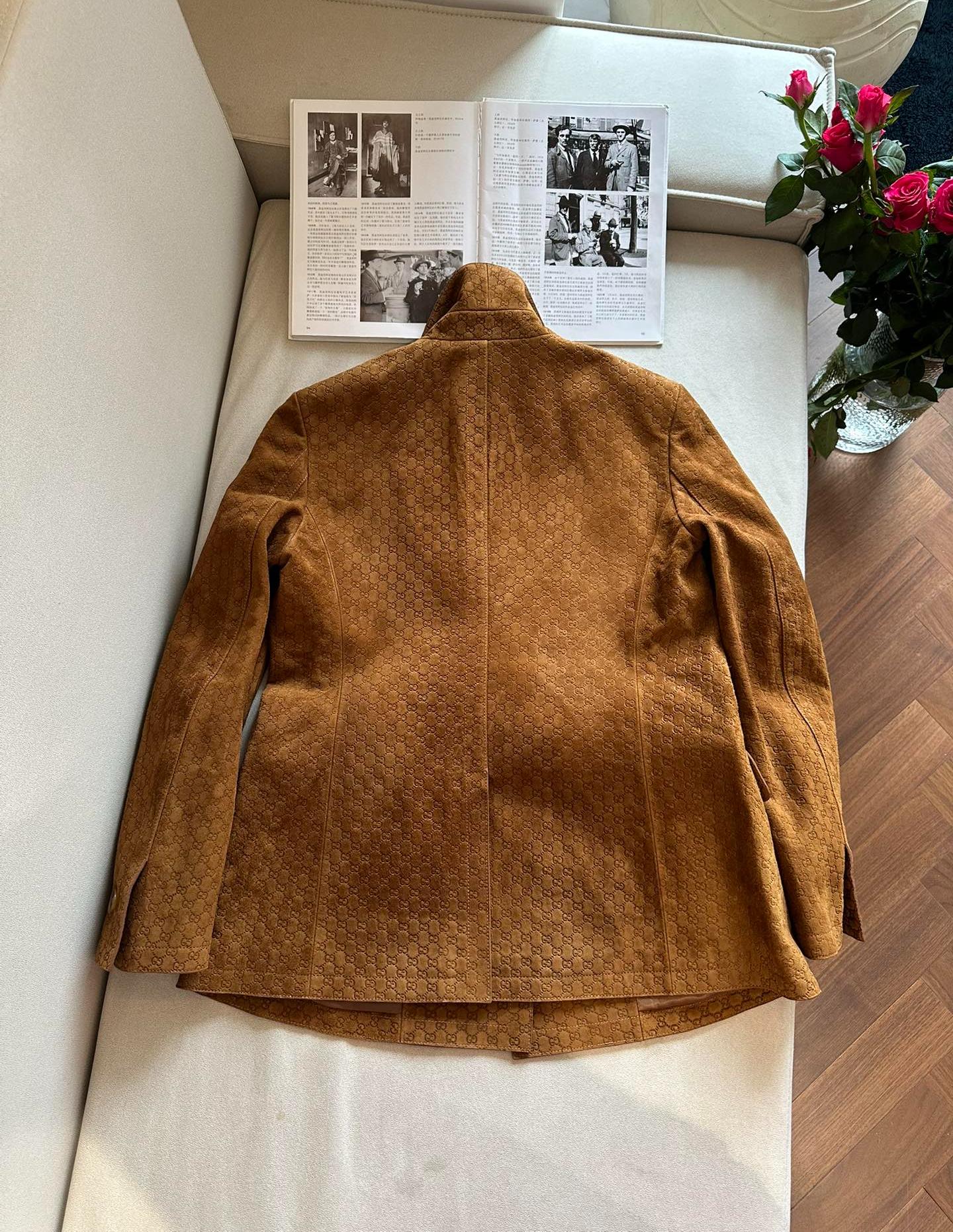 GUCCI Женский жакет из замши GUCCI Женский жакет из замши