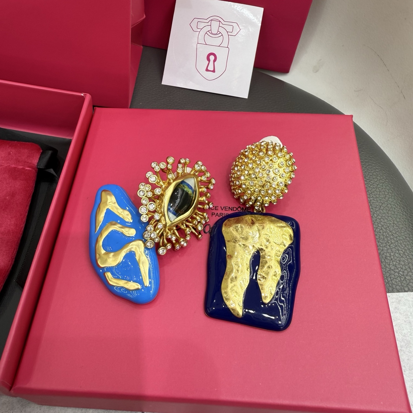 SCHIAPARELLI Женские винтажные серьги SCHIAPARELLI Женские винтажные серьги