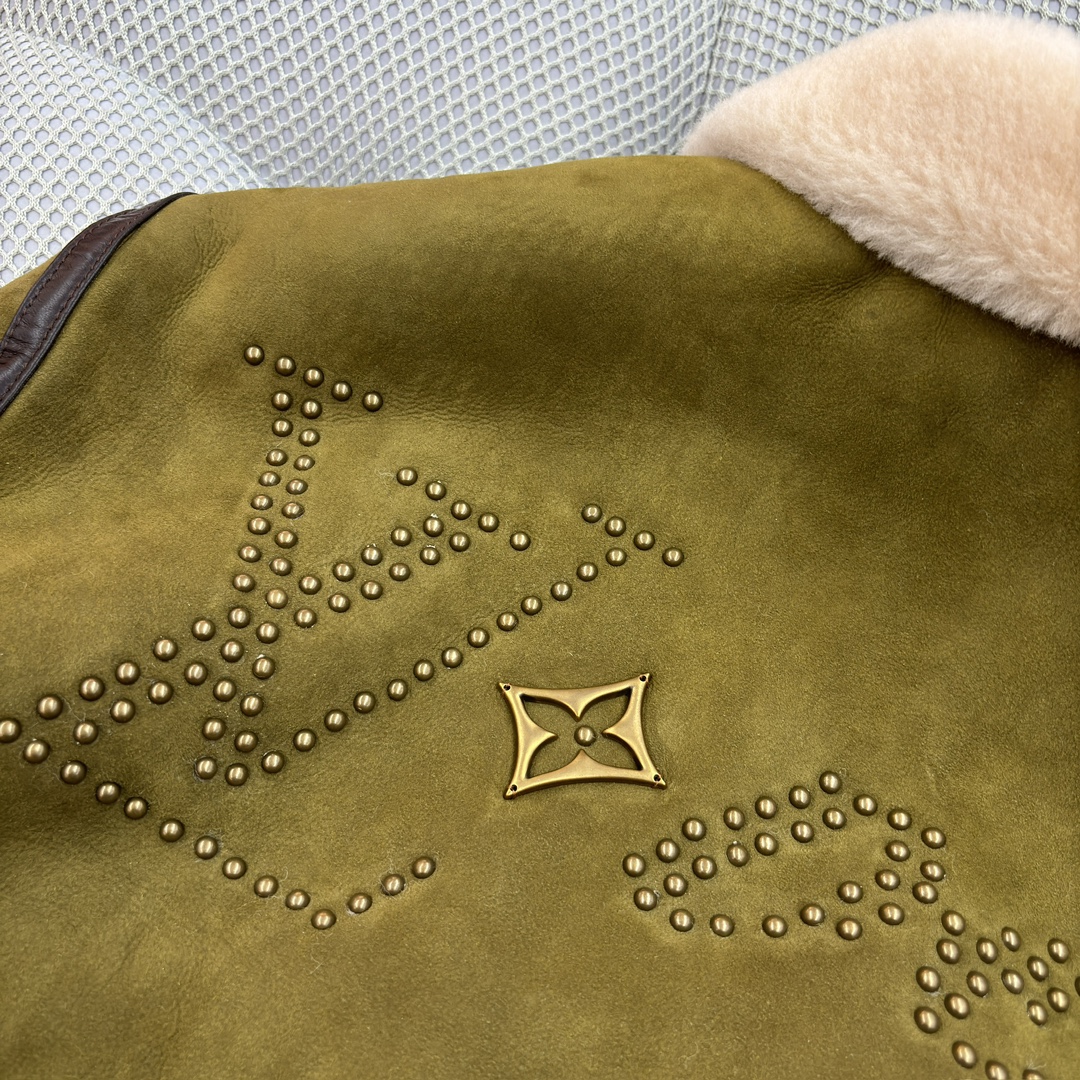 LOUIS VUITTON Мужская дублёнка из замши и овечьей шерсти LOUIS VUITTON Мужская дублёнка из замши и овечьей шерсти