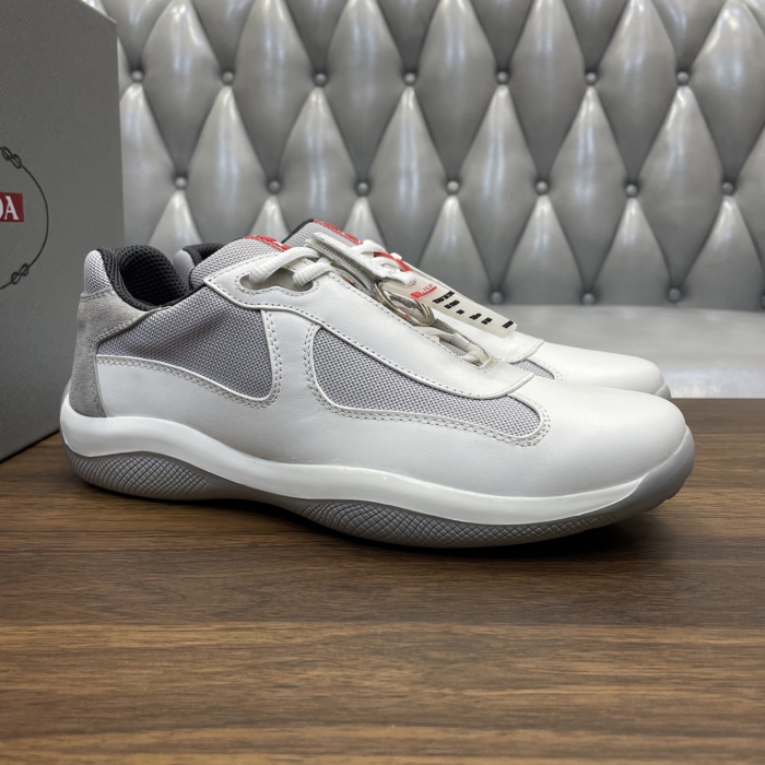 PRADA Мужские кроссовки из воловьей кожи