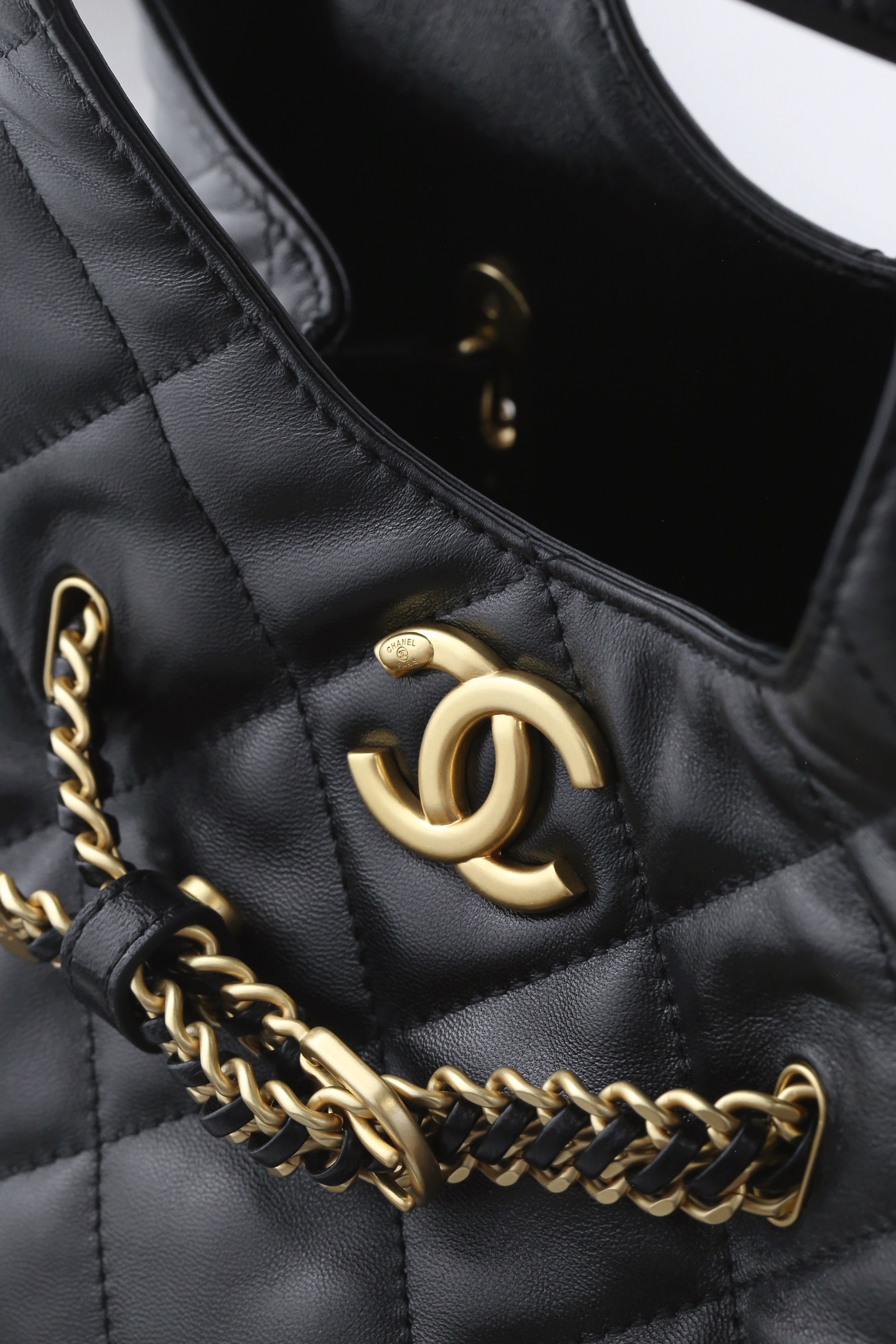 CHANEL Женская сумка hobo 25p CHANEL Женская сумка hobo 25p