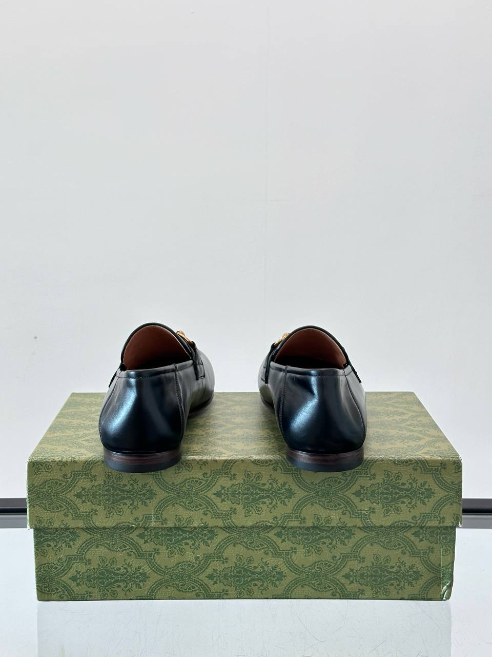 GUCCI Мужские лоферы коровья кожа GUCCI Мужские лоферы коровья кожа