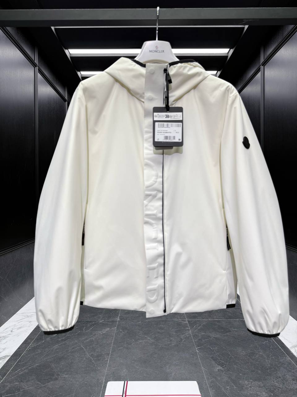 MONCLER Мужской пуховик Polset MONCLER Мужской пуховик Polset