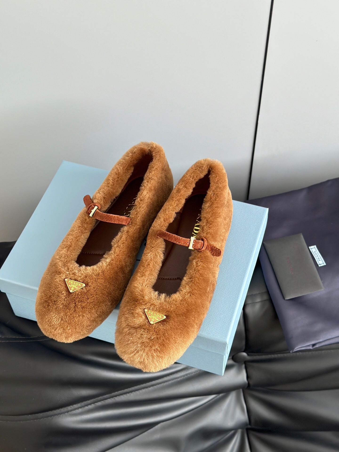 PRADA  Женские балетки из кожи ягненка 