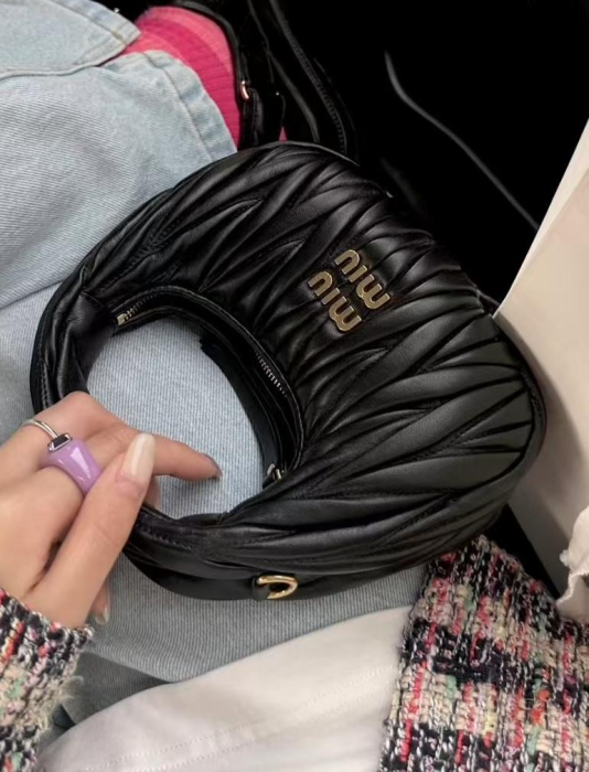 MIU MIU Женская сумка Wonder hobo