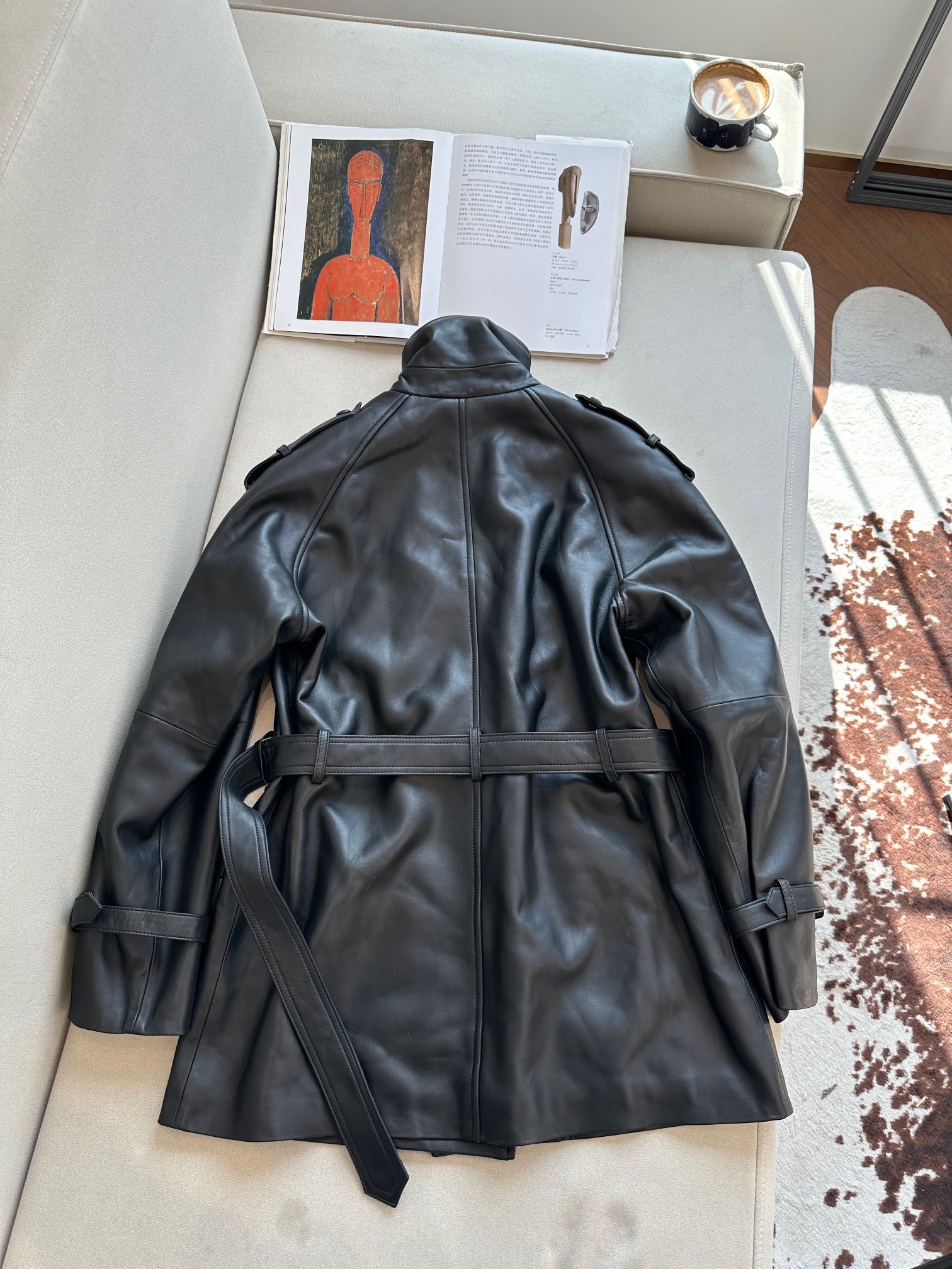 SAINT LAURENT Женская кожаная куртка SAINT LAURENT Женская кожаная куртка