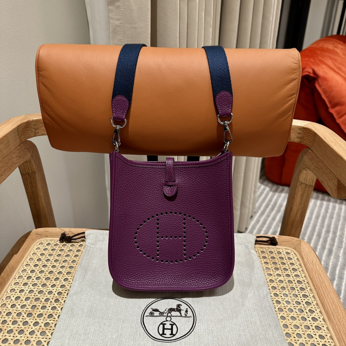 Hermes Женская сумка mini Evelyne 16 см P9/Anemone Clemence