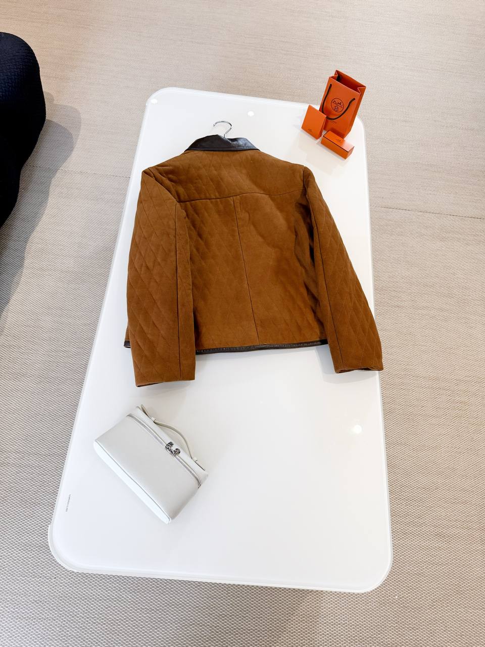 CELINE Женская кожаная куртка CELINE Женская кожаная куртка