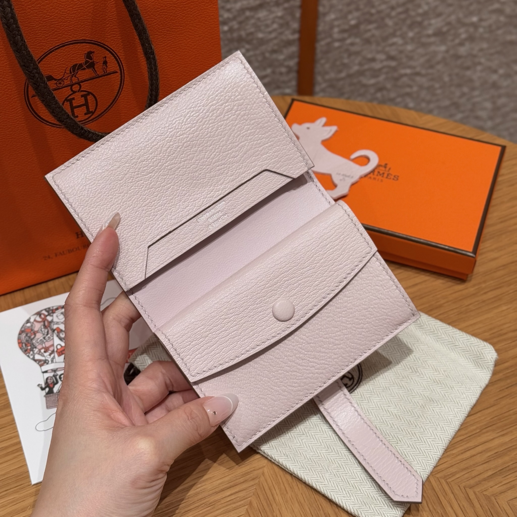 HERMES Кошелёк Bearn 10 см 09/Mauve Chèvre HERMES Кошелёк Bearn 10 см 09/Mauve Chèvre