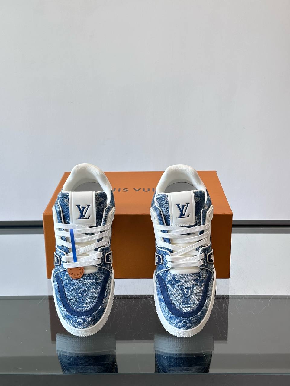 LOUIS VUITTON Мужские кроссовки в деним-стилистике LOUIS VUITTON Мужские кроссовки в деним-стилистике