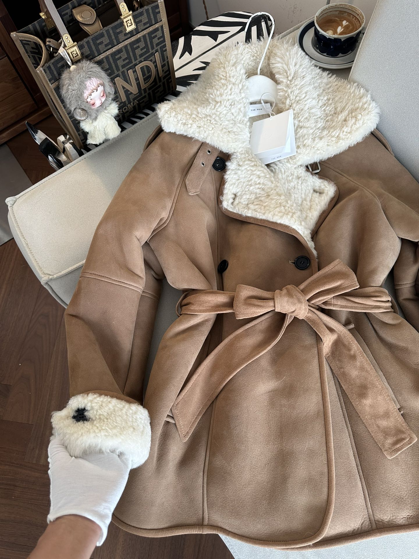 THE ROW Женская дублёнка из овчины  THE ROW Женская дублёнка из овчины