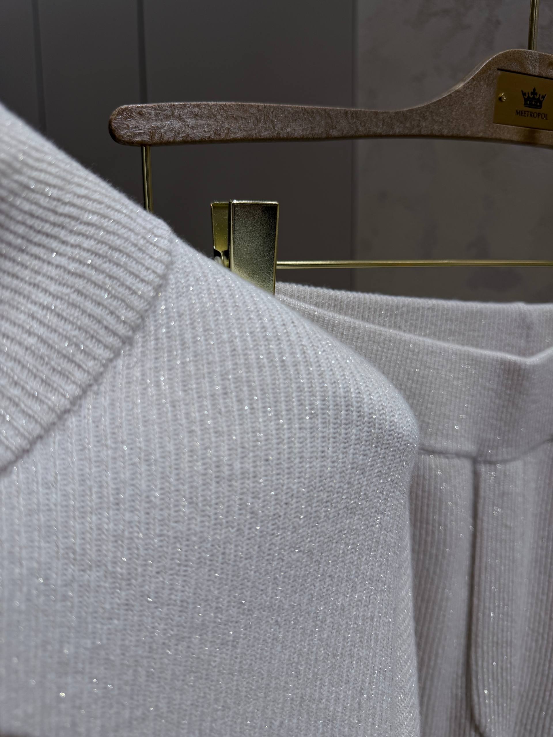 BRUNELLO CUCINELLI Женский костюм с люрексовой нитью BRUNELLO CUCINELLI Женский костюм с люрексовой нитью