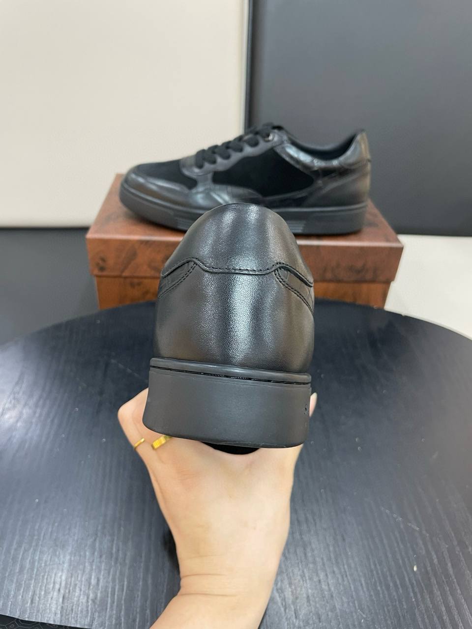 STEFANO RICCI Мужские кроссовки с комбинированным верхом из гладкой кожи и бархатистой замши STEFANO RICCI Мужские кроссовки с комбинированным верхом из гладкой кожи и бархатистой замши