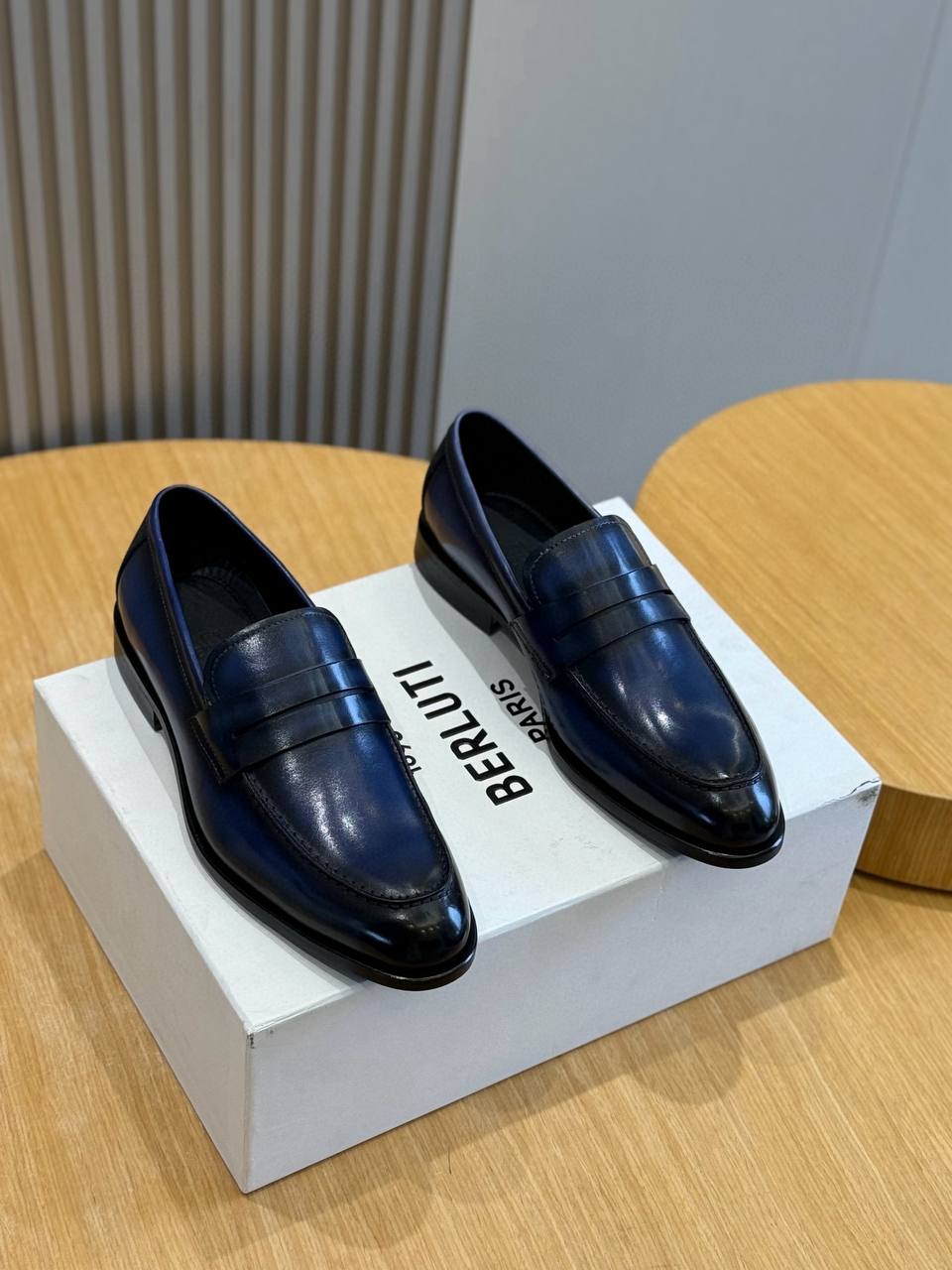 BERLUTI Мужские туфли из коровьей кожи 