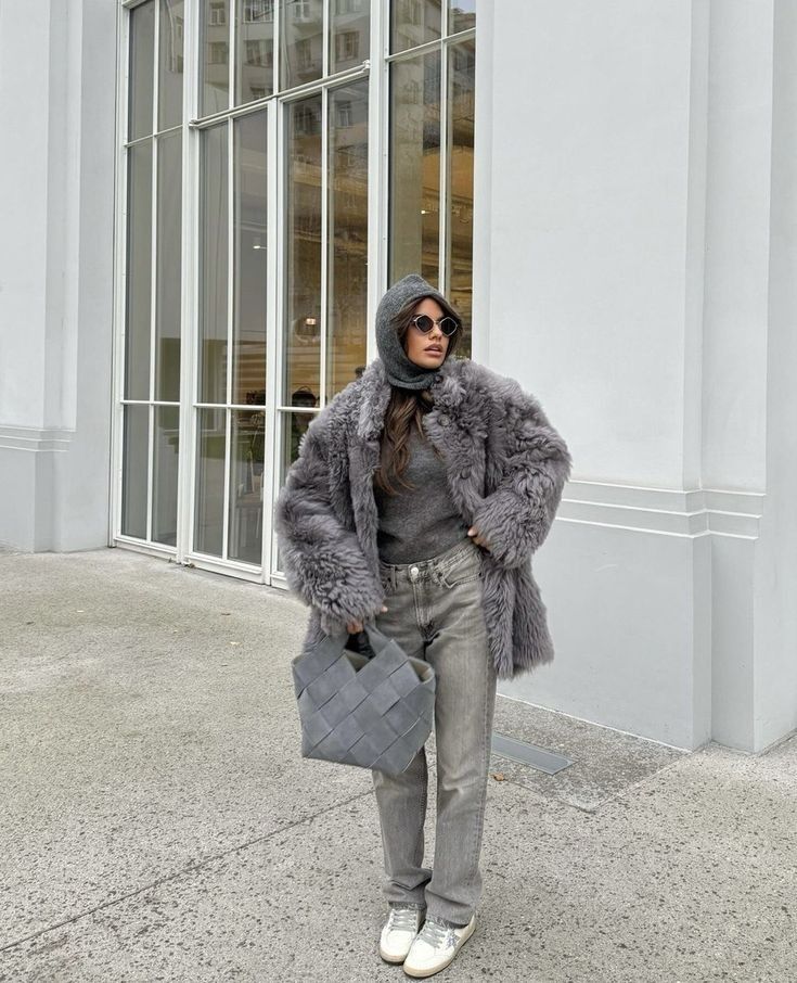 GUCCI Женская шуба из овчины GUCCI Женская шуба из овчины