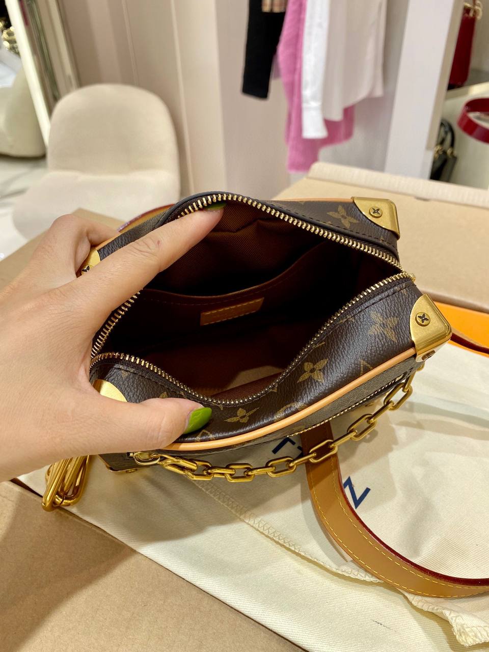 LOUIS VUITTON (ЛУИ ВИТТОН) Мужская сумка Mini Soft Trunk 