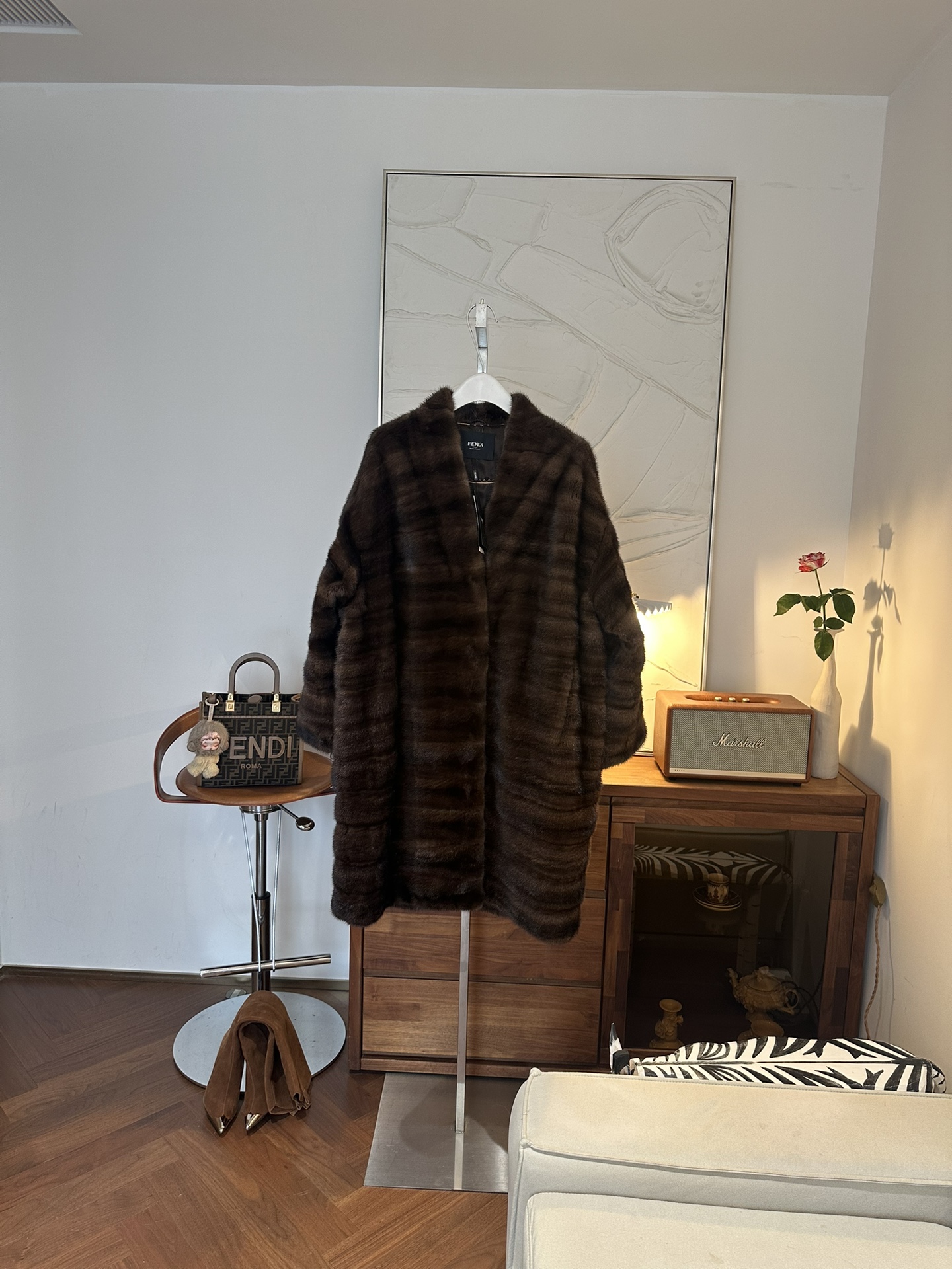 FENDI Женская шуба из норки FENDI Женская шуба из норки