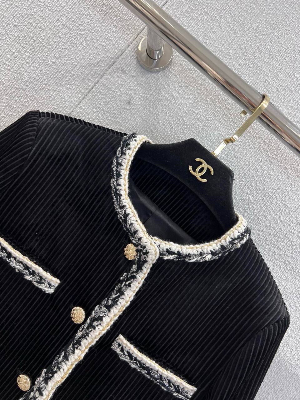 CHANEL Женский кардиган черный CHANEL Женский кардиган черный