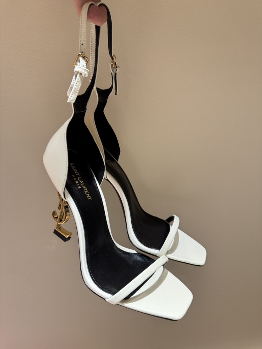 SAINT LAURENT Женские босоножки коровья кожа