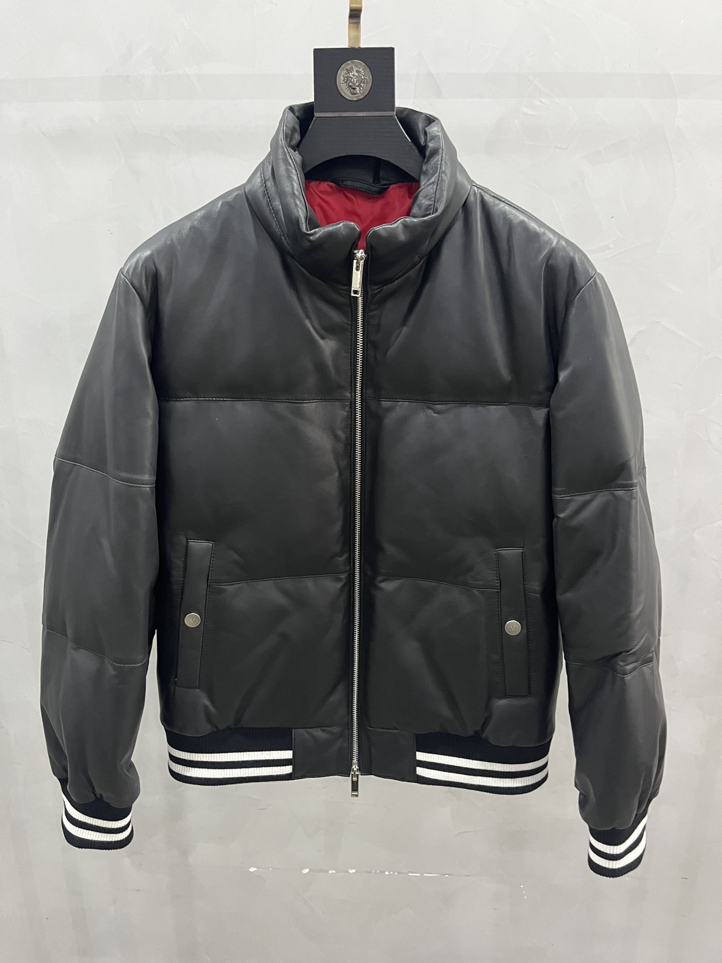 VALENTINO Мужская кожаная куртка VALENTINO Мужская кожаная куртка