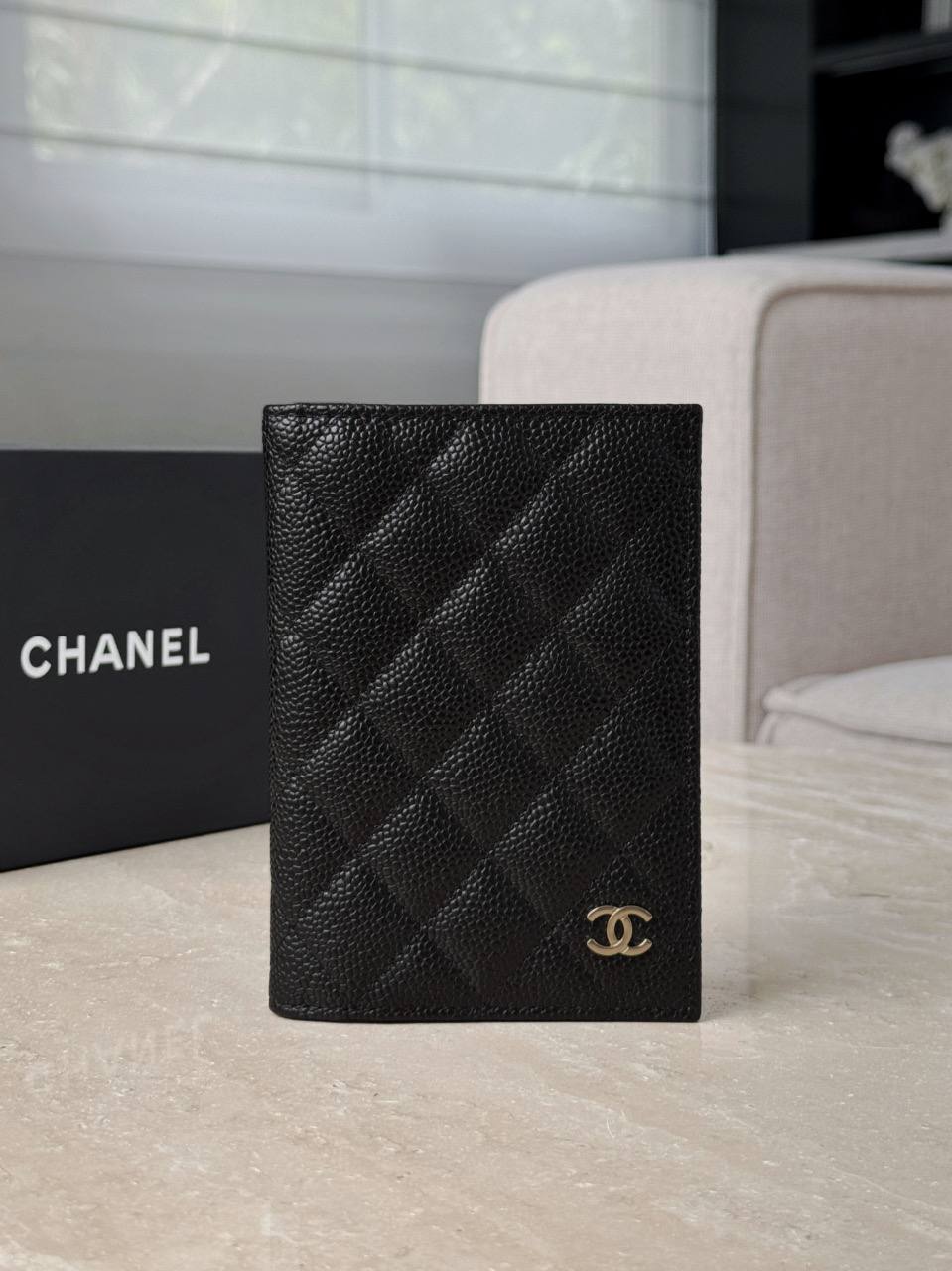 CHANEL Обложка на паспорт CHANEL Обложка на паспорт
