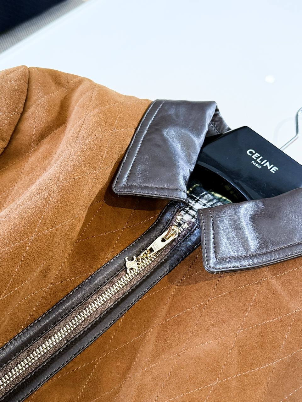 CELINE Женская кожаная куртка CELINE Женская кожаная куртка