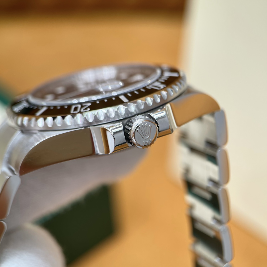 ROLEX Мужские часы Sea-Dweller 126600 43 мм ROLEX Мужские часы Sea-Dweller 126600 43 мм