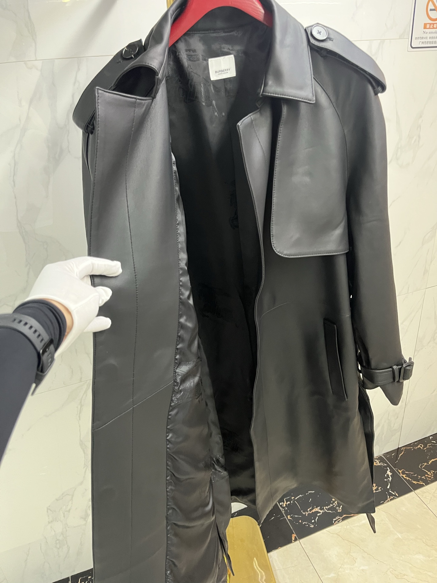 BURBERRY Мужской кожаный плащ BURBERRY Мужской кожаный плащ