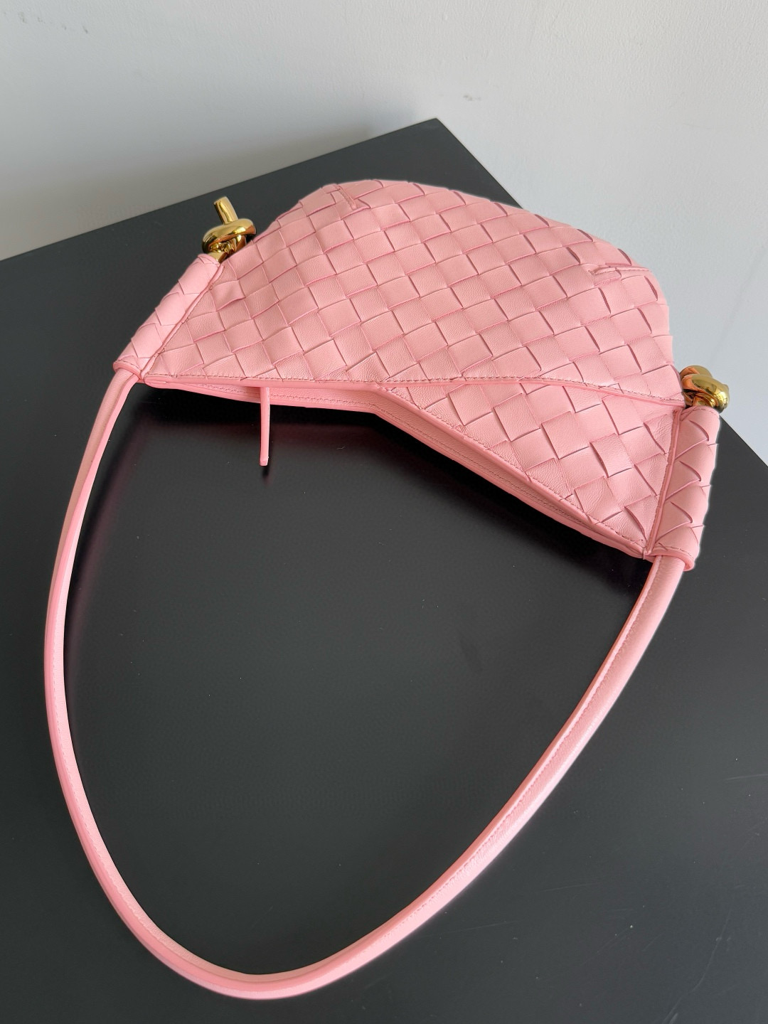 BOTTEGA VENETA Женская сумка Solstice Baby