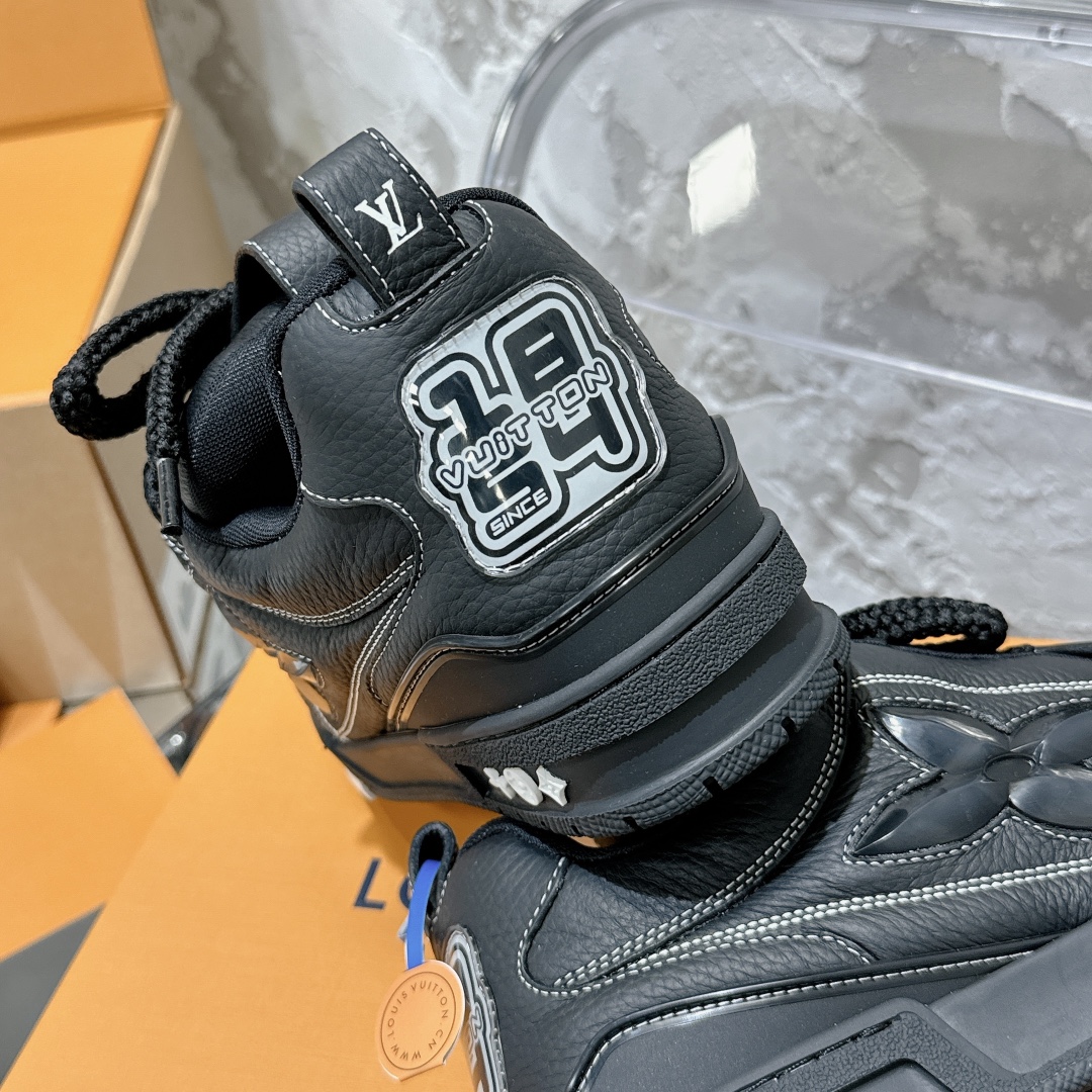 LOUIS VUITTON Мужские кроссовки Skate LOUIS VUITTON Мужские кроссовки Skate