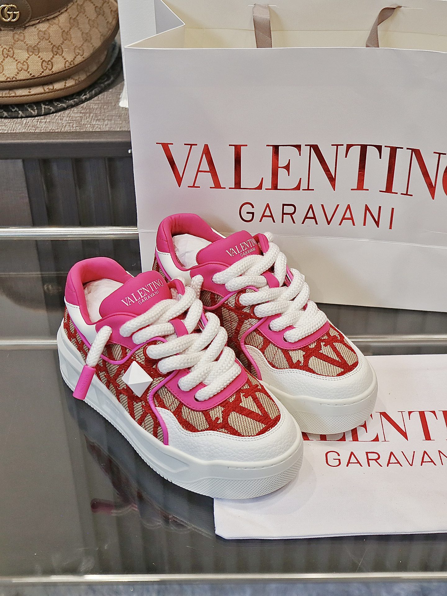 VALENTINO Кроссовки One Stud XL комбинированные VALENTINO Кроссовки One Stud XL комбинированные