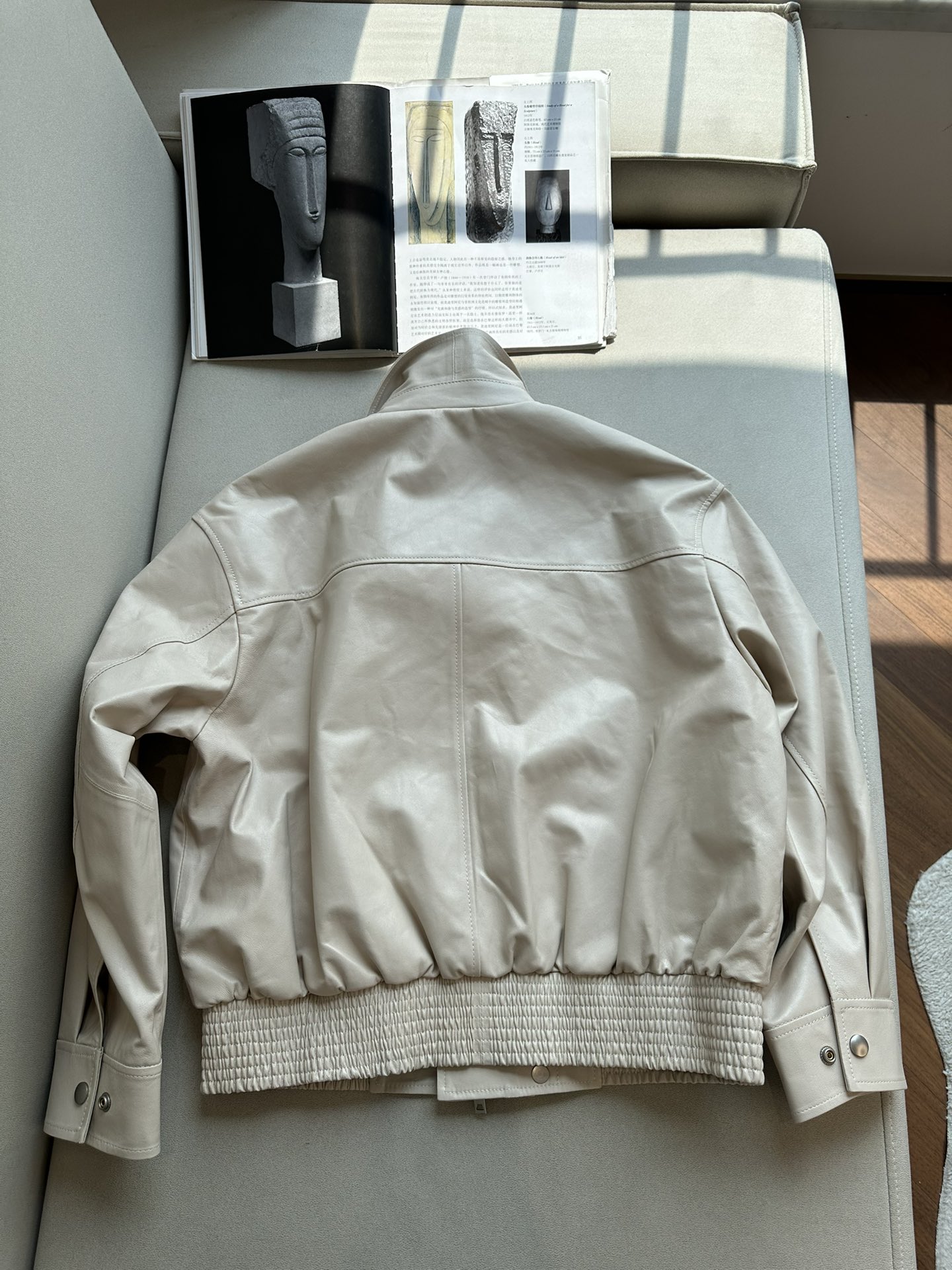 BRUNELLO CUCINELLI Женская кожаная куртка BRUNELLO CUCINELLI Женская кожаная куртка