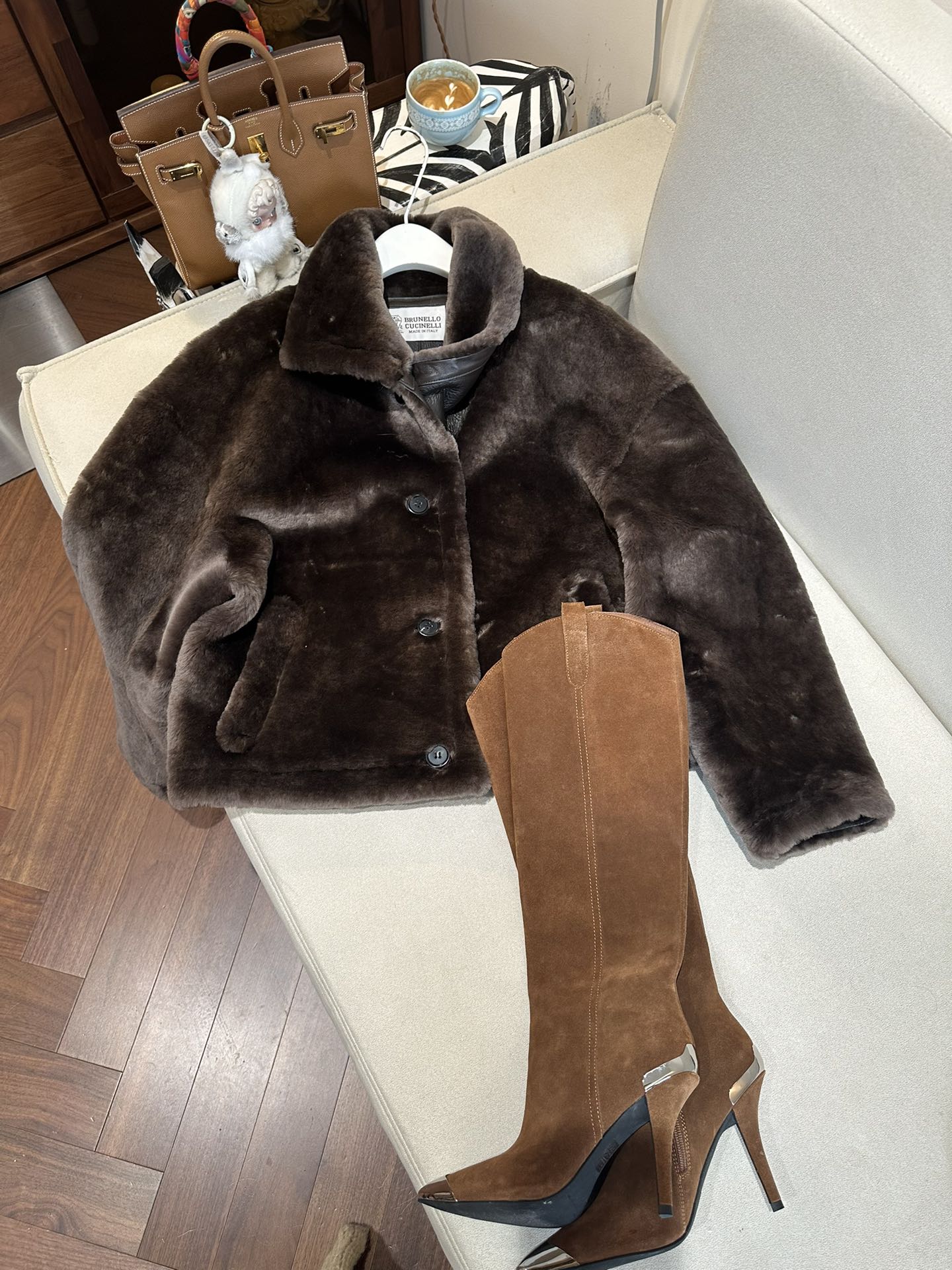 BRUNELLO CUCINELLI Женская шуба из овчины BRUNELLO CUCINELLI Женская шуба из овчины