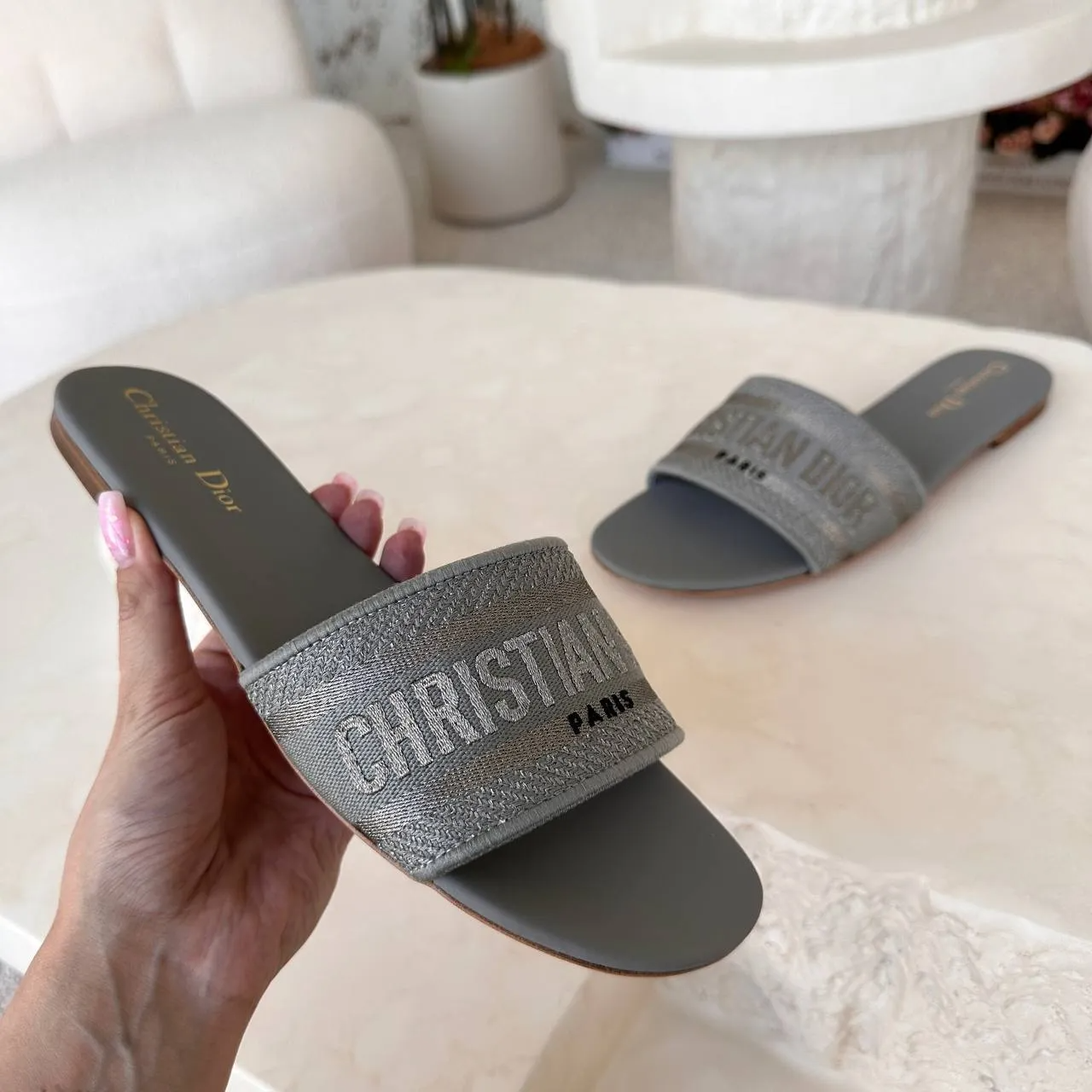 CHRISTIAN DIOR Женские шлепки