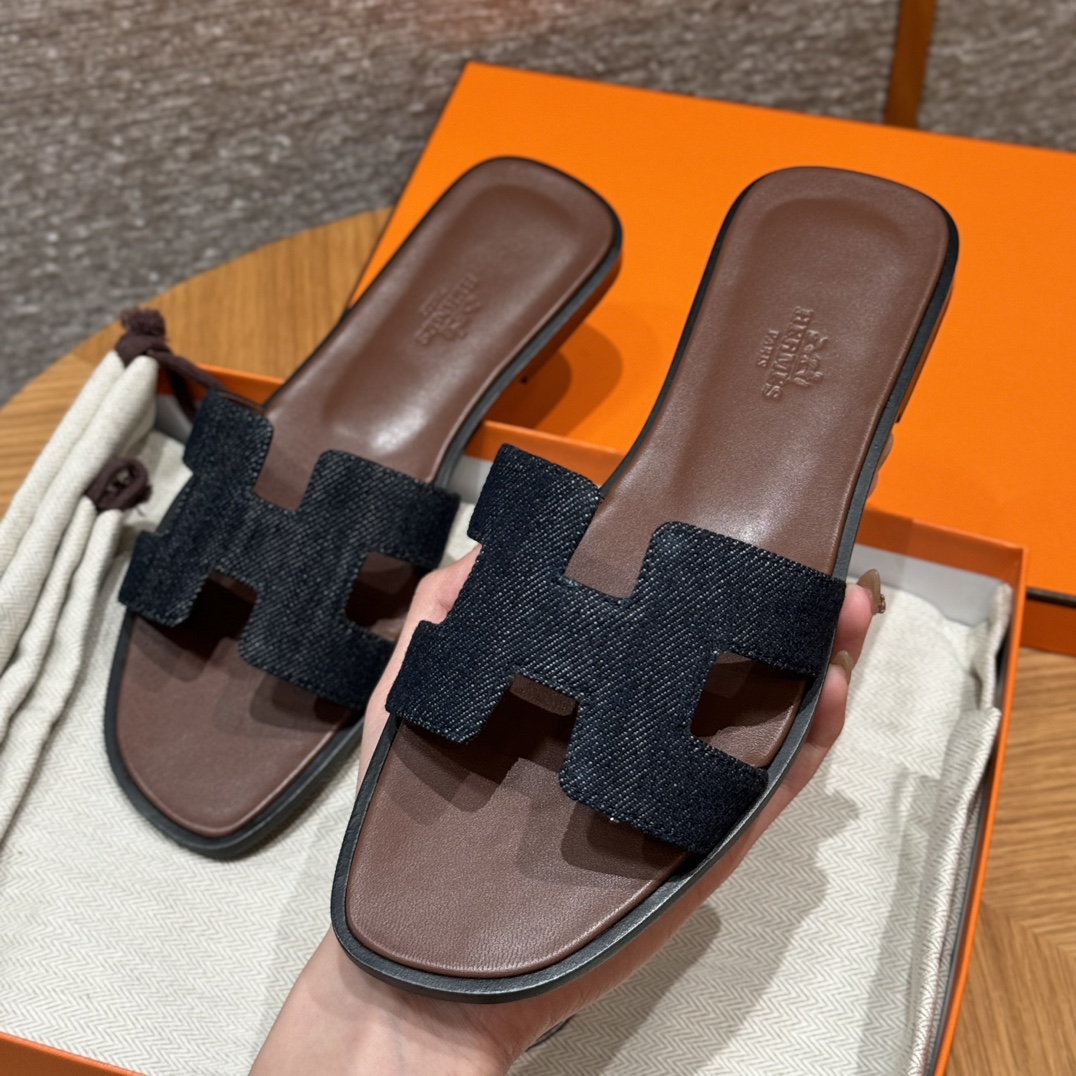 HERMES Женские сандалии Oran деним