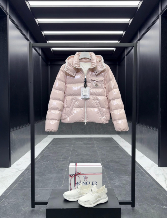 MONCLER Женский укороченый пуховик Andro