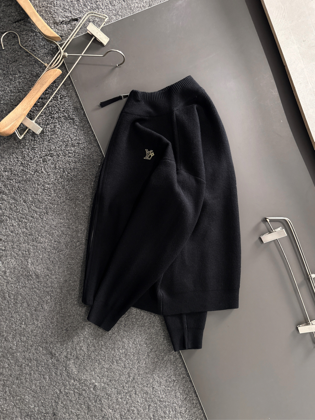 LOUIS VUITTON Мужской кардиган 